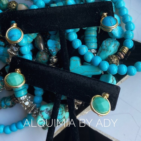 Western luxury studs colorful gold and turquoise statement earrings - Picture 2 of 5